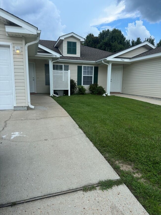 Primary Photo - 7970 Stonebrook Dr