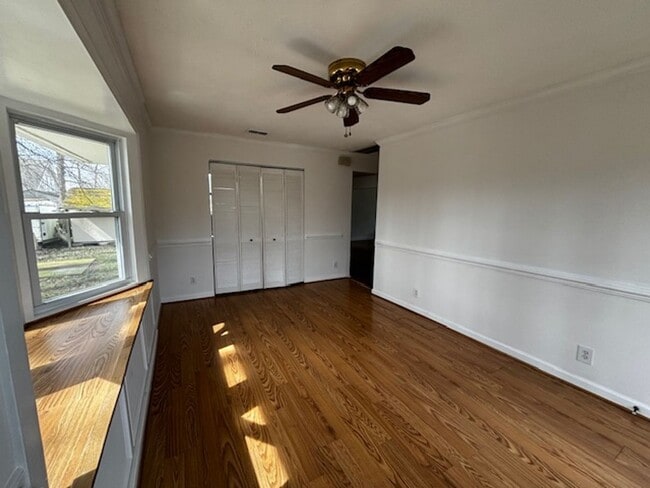 Building Photo - Maple Hall