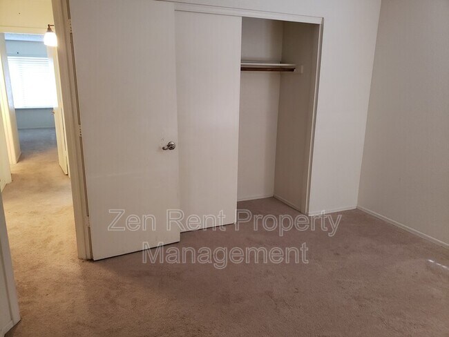 Building Photo - 4443 N 84th Ln