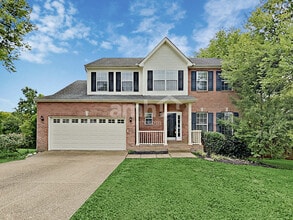 Building Photo - 147 Grove Ln S