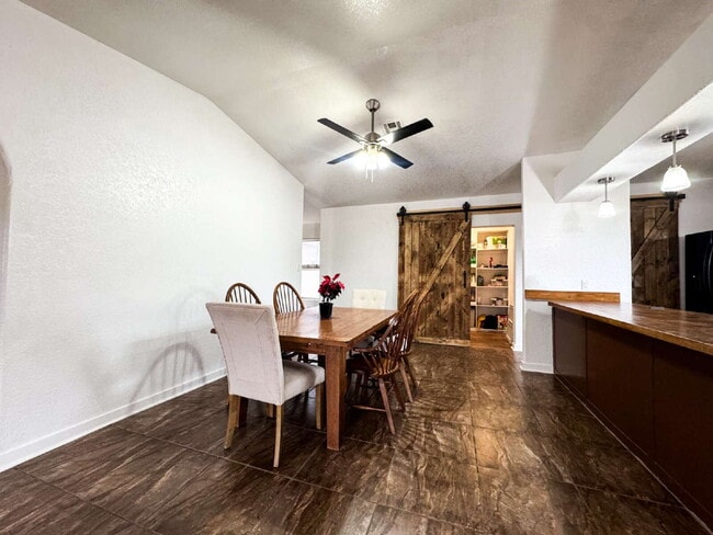 Building Photo - "Charming 3-Bedroom, 2 Bathroom Pool Home in Ocotillo!"