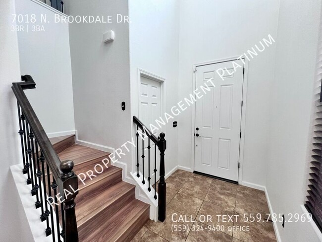 Building Photo - 7018 N Brookdale Dr