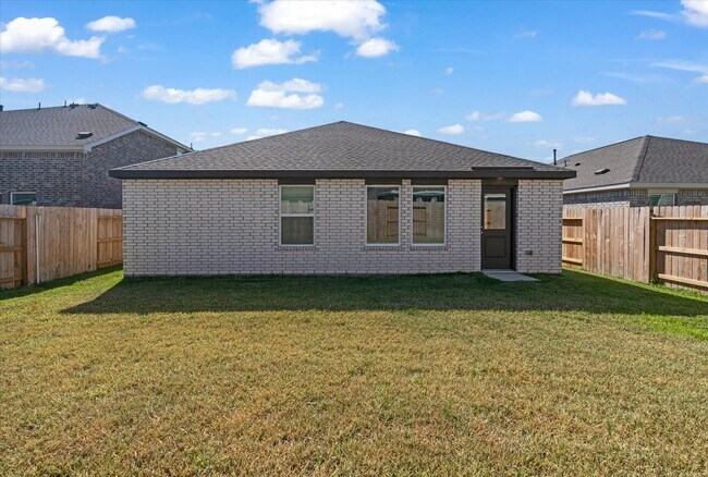 Building Photo - 28922 Rustic Windmill Wy