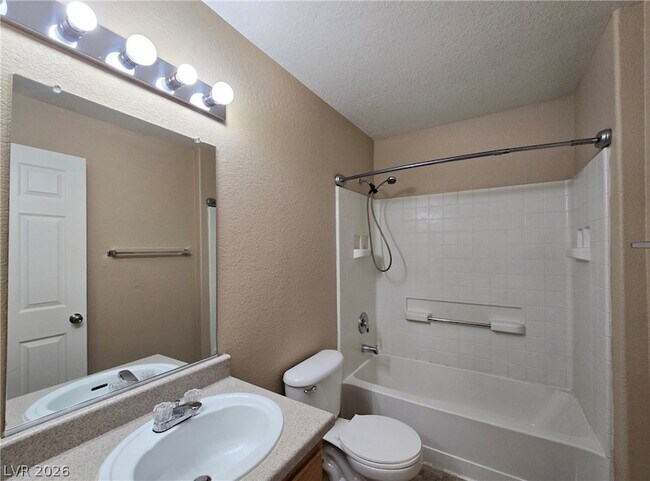 Building Photo - 4730 E Craig Rd