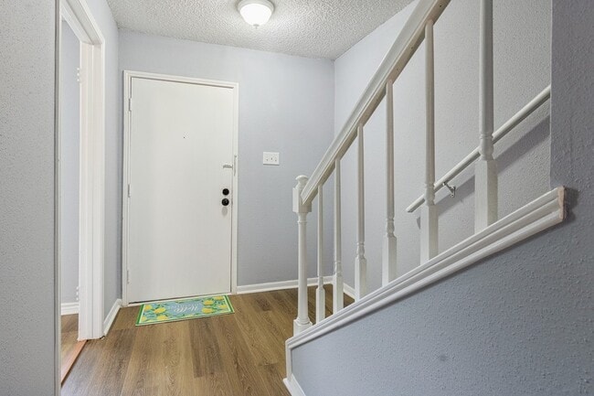 Building Photo - 14447 Misty Meadow Ln