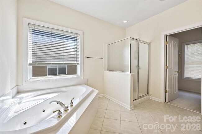 Building Photo - 12315 Chesley Dr