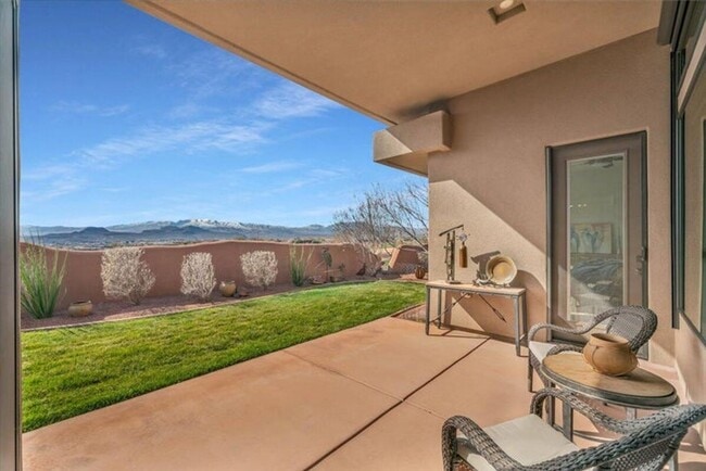 Building Photo - Beautiful  home in Entrada!
