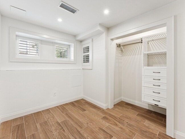 Building Photo - 1508 21st St NW