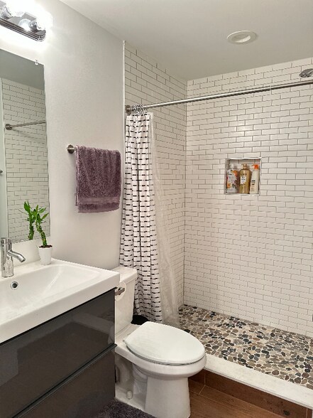 Building Photo - 1311 S Bouvier St