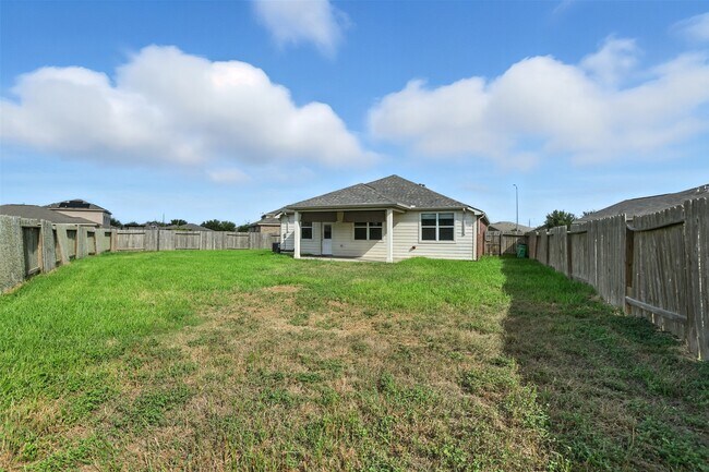 Building Photo - 6626 Poplar Rose Ct.