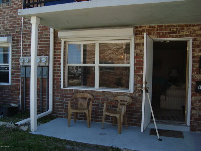 Building Photo - 190 E Olmstead Dr