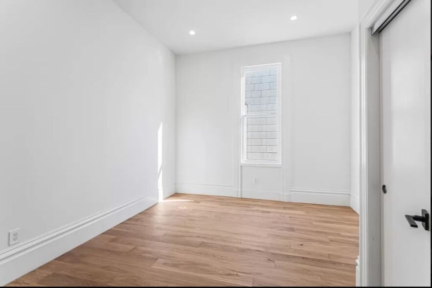 Building Photo - 3337 22nd St