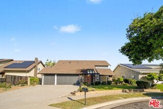 Building Photo - 243 Blanquita Way