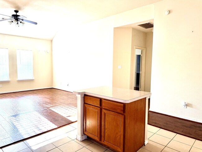 Building Photo - 13743 Canyon Hollow Loop