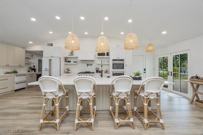 Building Photo - 1570 Bonita Ln