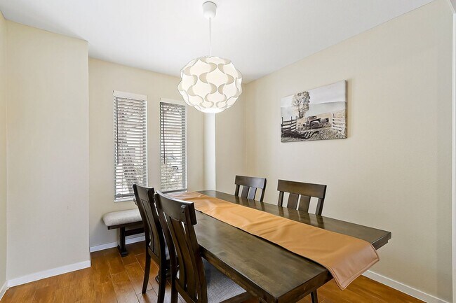 Building Photo - Spectacular Two Story Westside Duplex With...