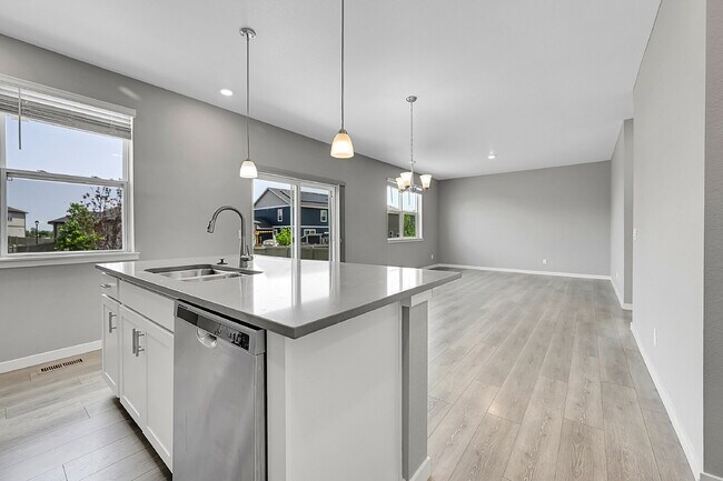 Building Photo - $2,945.00, 4 bedrooms, 2.5 baths with a bi...