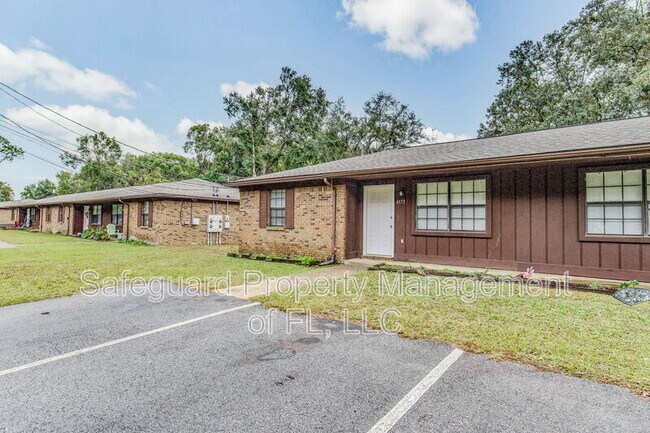 Building Photo - 4173 Ravenwood Dr