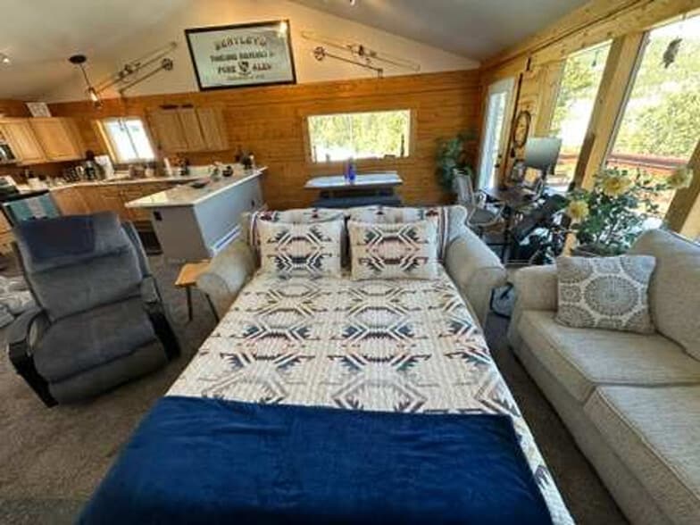 Building Photo - 1353 Alice Rd