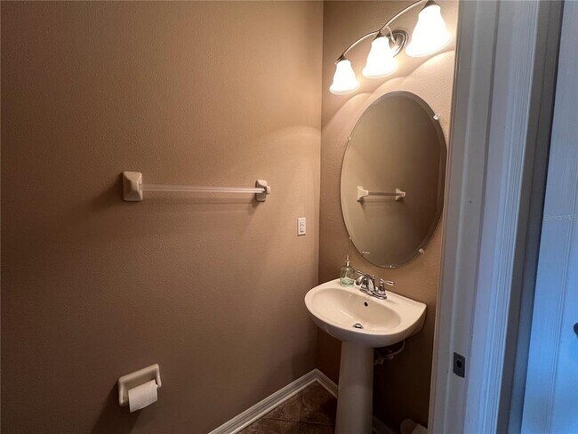 Building Photo - 8315 Deerland Bluff Ln