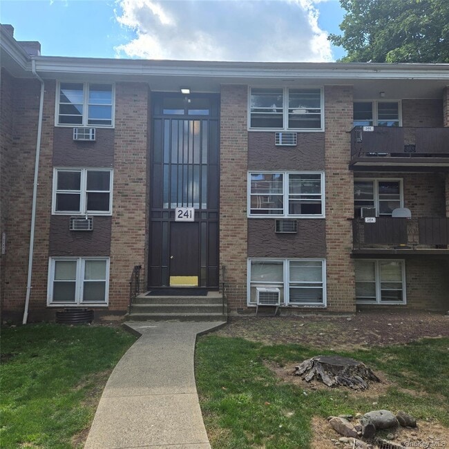 Primary Photo - 241 Kearsing Pkwy