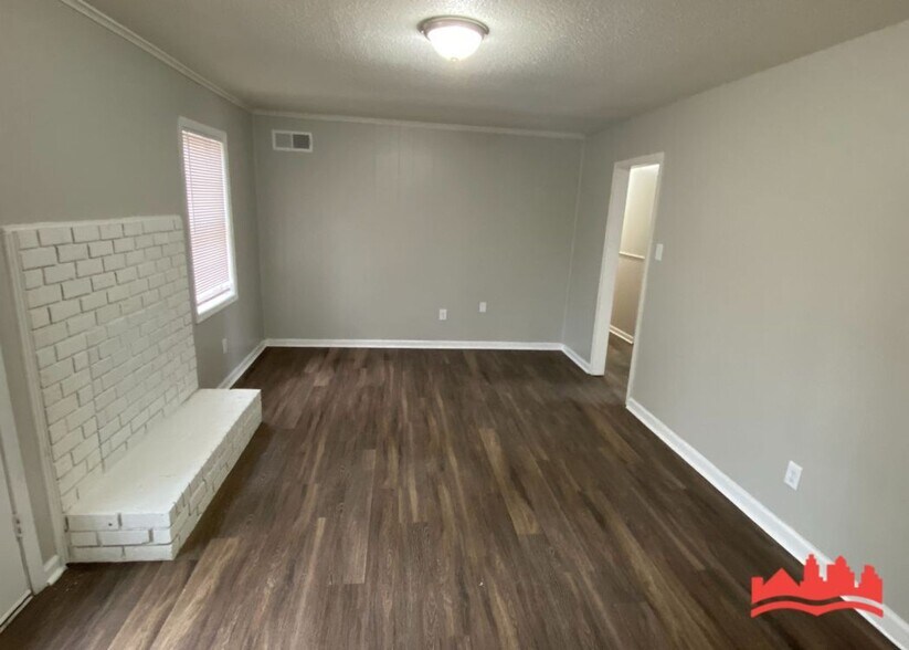 Building Photo - 5038 Applewood Dr