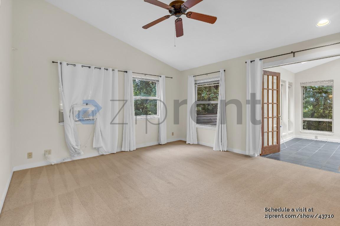 Building Photo - 1236 SW 58th Ave