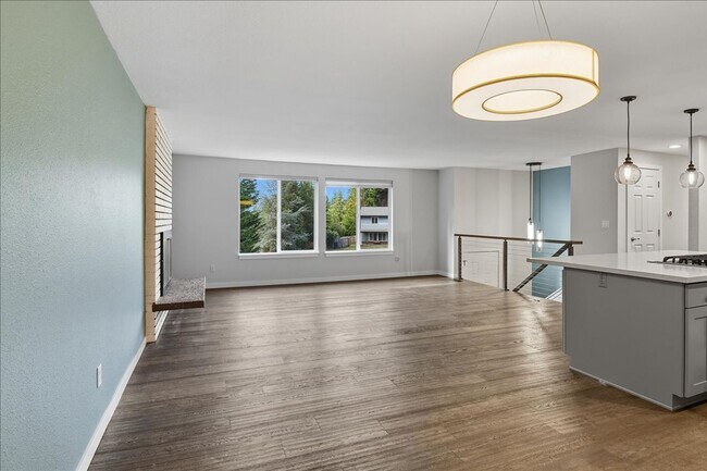 Building Photo - 4bd/2.5ba Woodinville