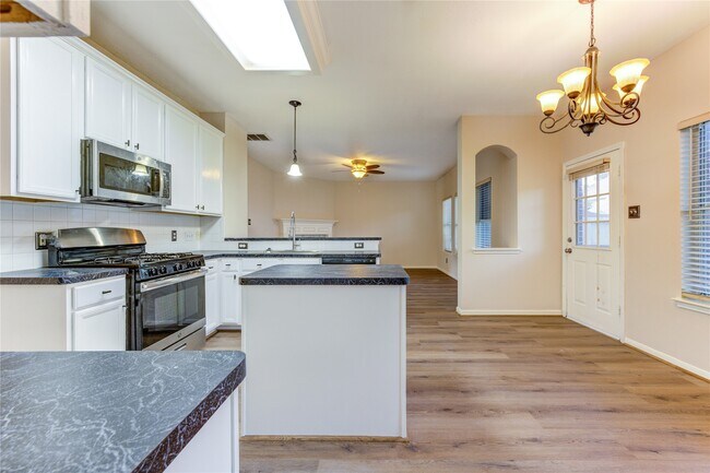 Building Photo - 1223 Oak Canyon Ln