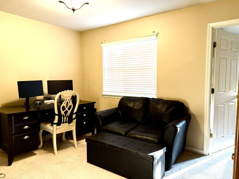 Loft - 128 Jackson Ave