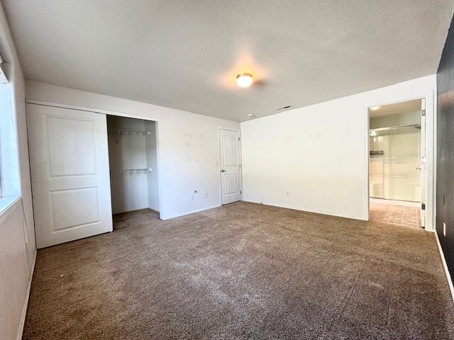 Building Photo - 327 S Aspen St