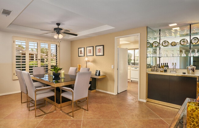 Building Photo - 25 Joya Dr