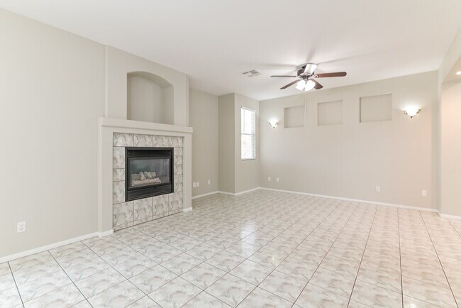 Building Photo - 1012 Desert Retreat Ct