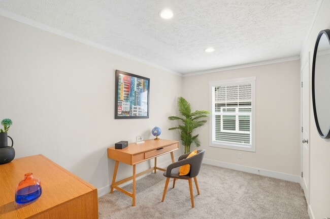 Building Photo - 2102 24th St NE