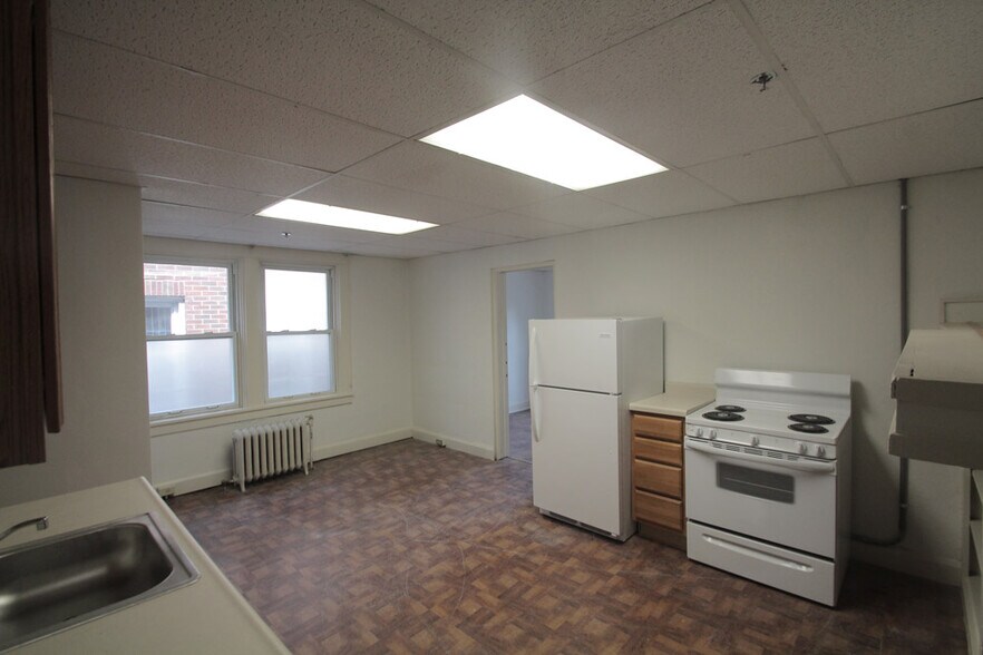 Building Photo - 505 South Ave