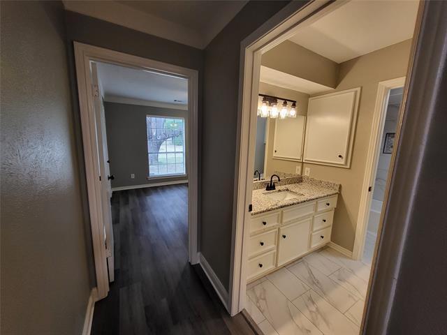 Building Photo - 14706 Overview Dr