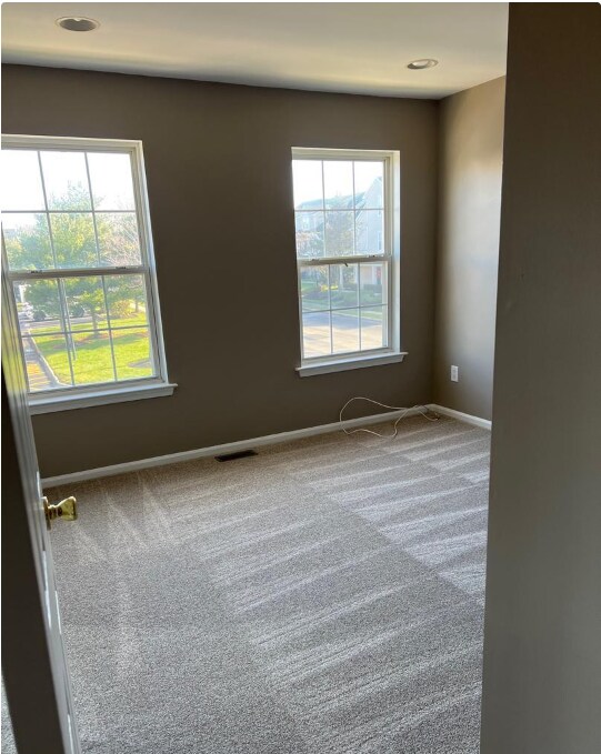 Building Photo - 3201 Saxony Dr