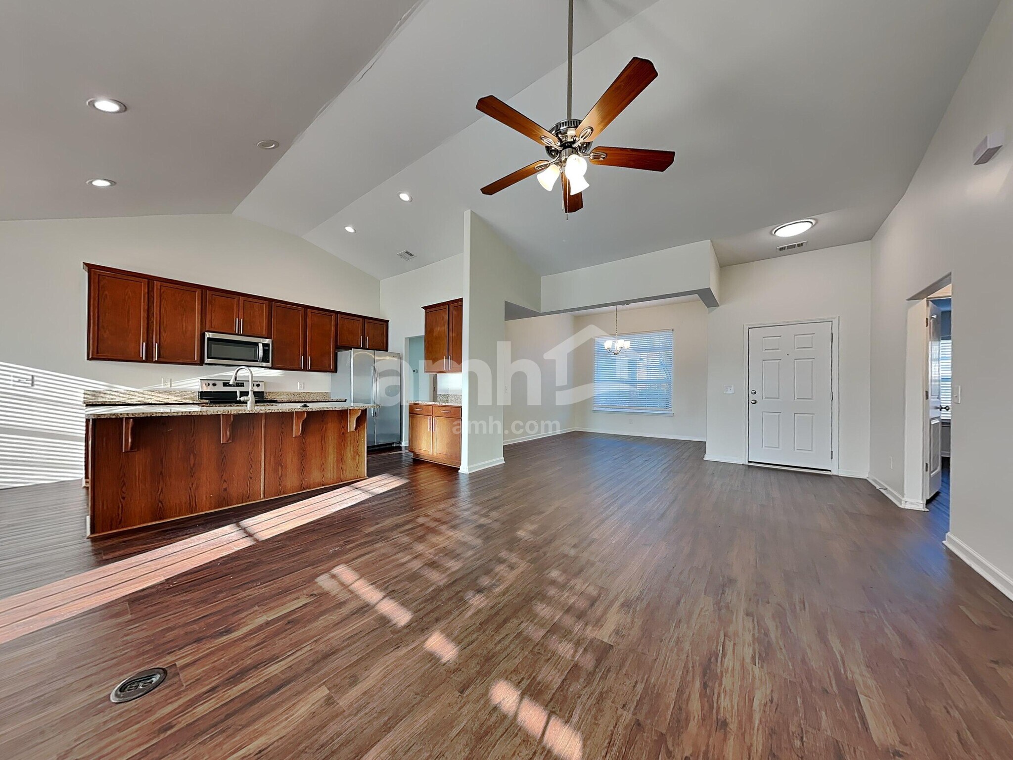 Building Photo - 48 Telford St