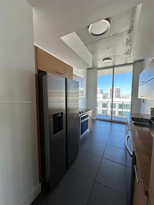 Building Photo - 2275 Biscayne Blvd Blvd