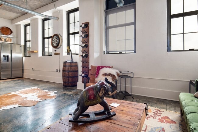 Building Photo - Sterchi Lofts #407 Authentic Urban living -  3 bedroom, 2 bath - FURNISHED - $2800 per month Spec...