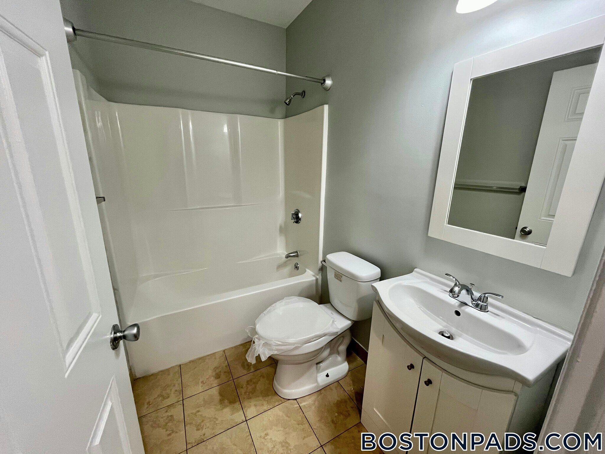 Building Photo - 26 Portland St