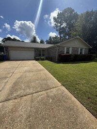 Building Photo - 108 Rochelle Ct