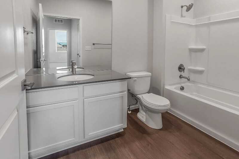 Building Photo - 6039 Red Barn Rd