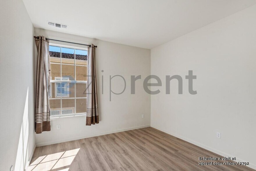 Building Photo - 3732 Aviano Way