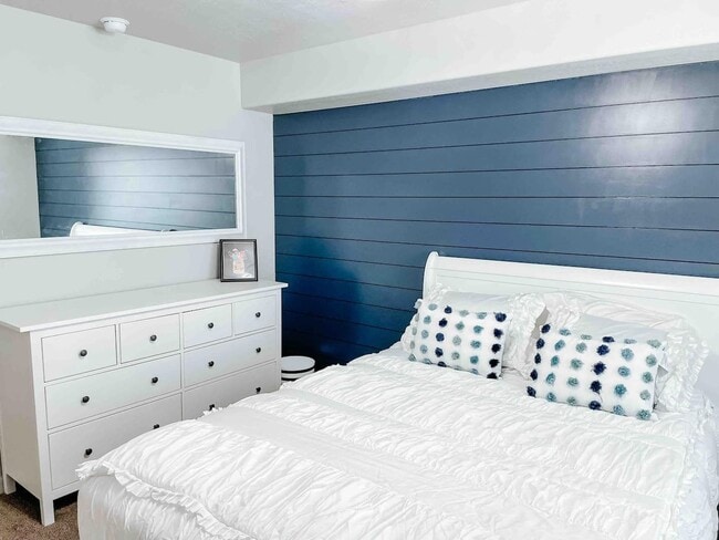 Building Photo - Brand New Modern Condo in Springville