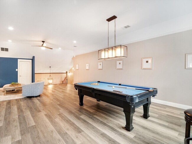 Building Photo - 3228 Port Royal Ct