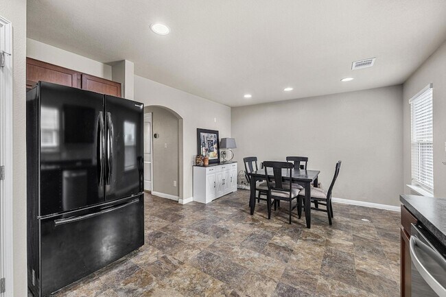 Building Photo - 4520 Graceful Ln