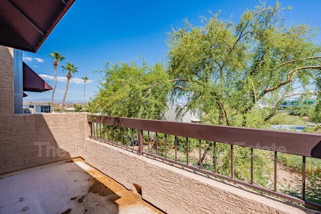 Building Photo - 16657 E Gunsight Dr