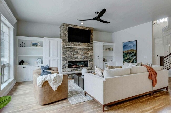 Building Photo - Beautiful home perfect for entertaining