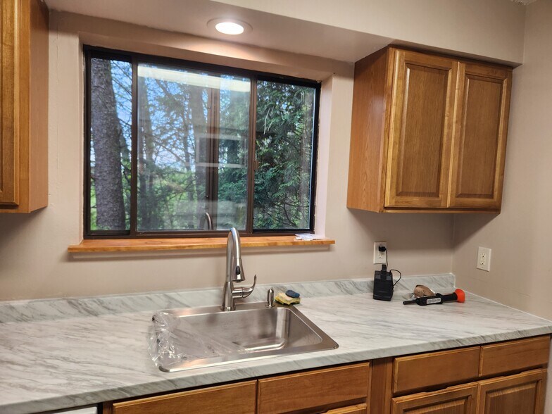 Building Photo - 59 Meadowlark Ln